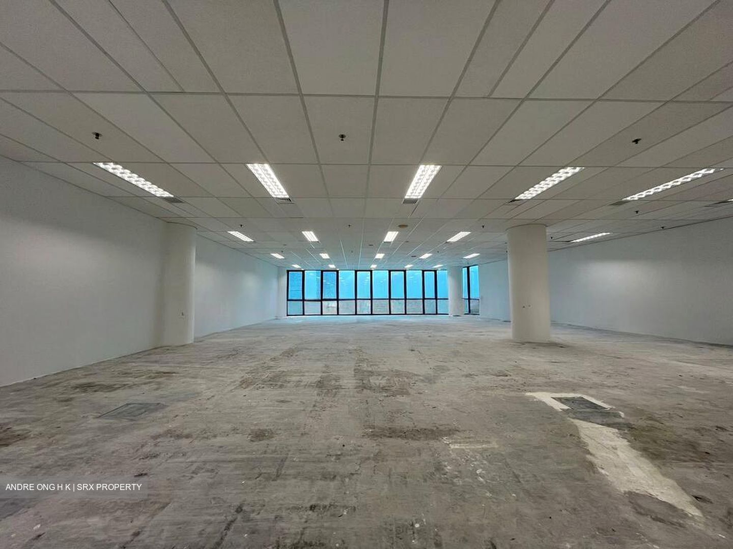 Hsbc Building (D1), Office #521038391